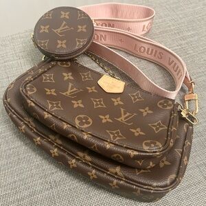 Louis Vuitton Multi Pochette Accessories Monogram Canvas Rose Clair (NWOT)